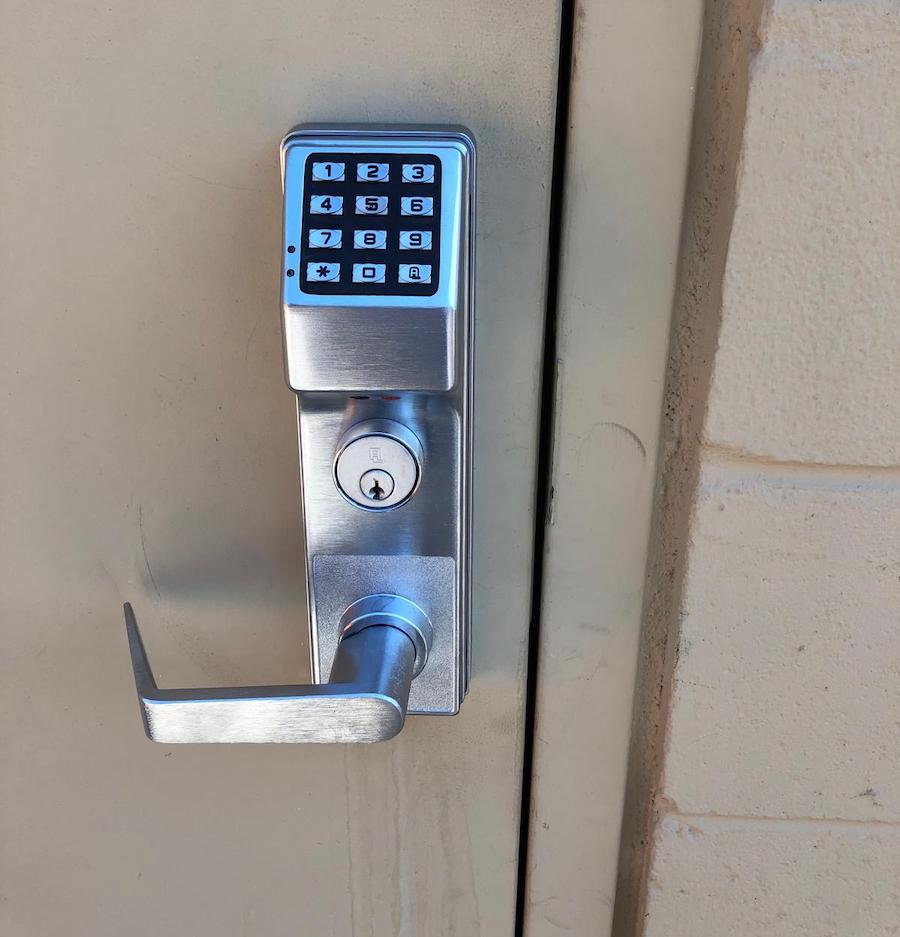 Commercial locksmith keypad lock