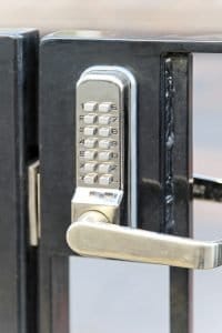Electronic lock with pin code