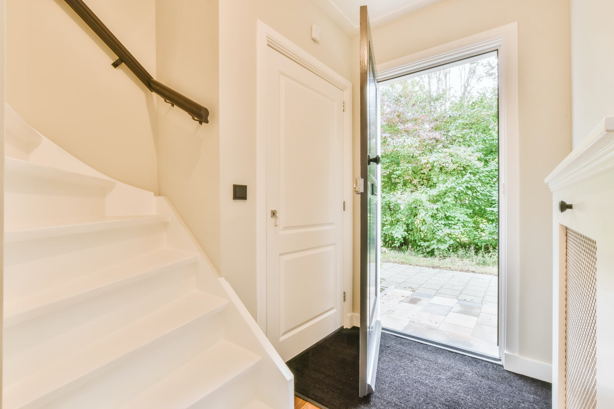 Left front door open to avoid house lockout.