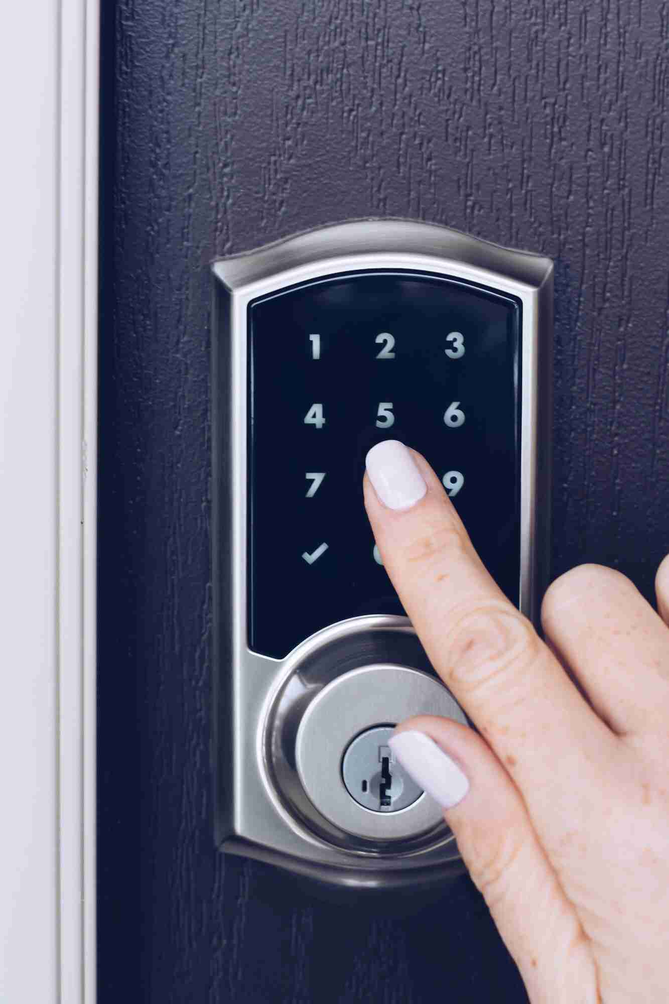 Electronic keypad, residential and commercial locksmith service
